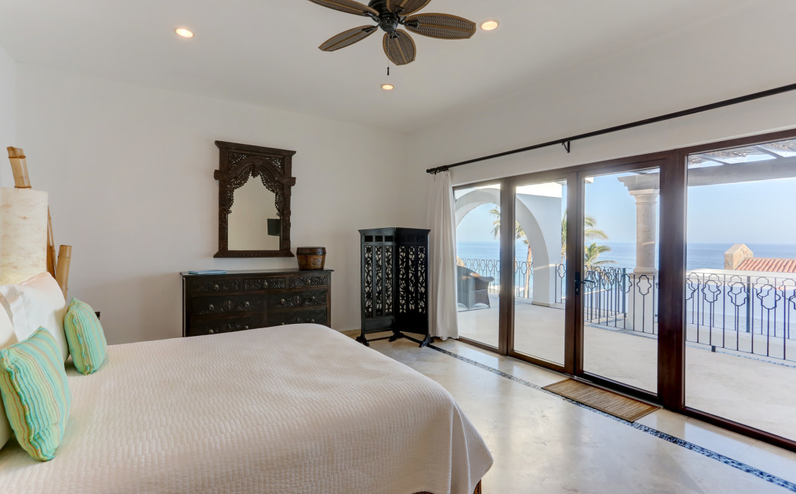 Casa La Laguna - Los Cabos Luxury Beachfront Villa