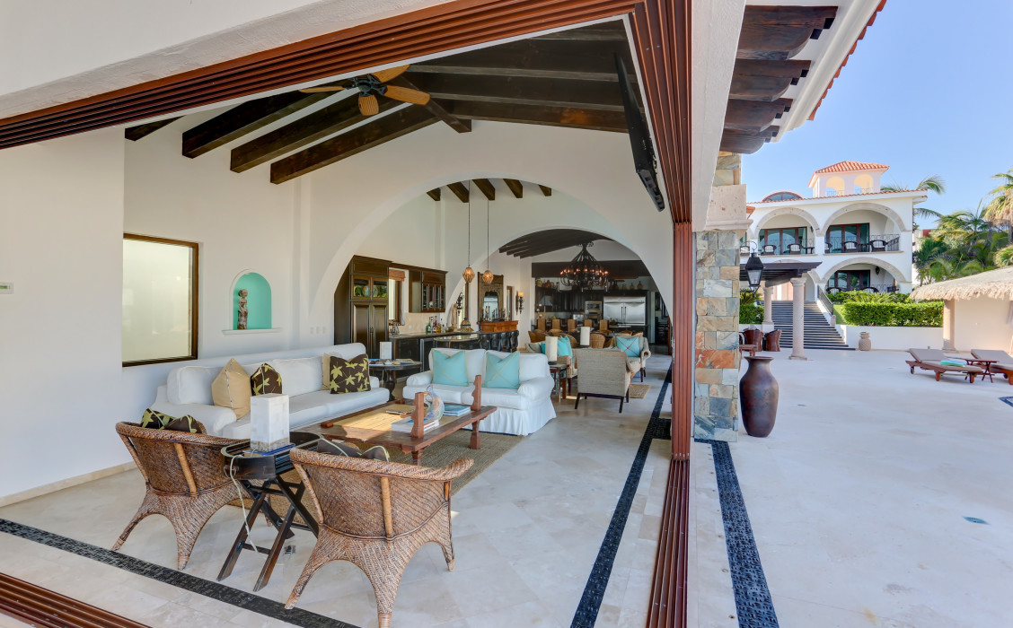 Casa La Laguna - Los Cabos Luxury Beachfront Villa