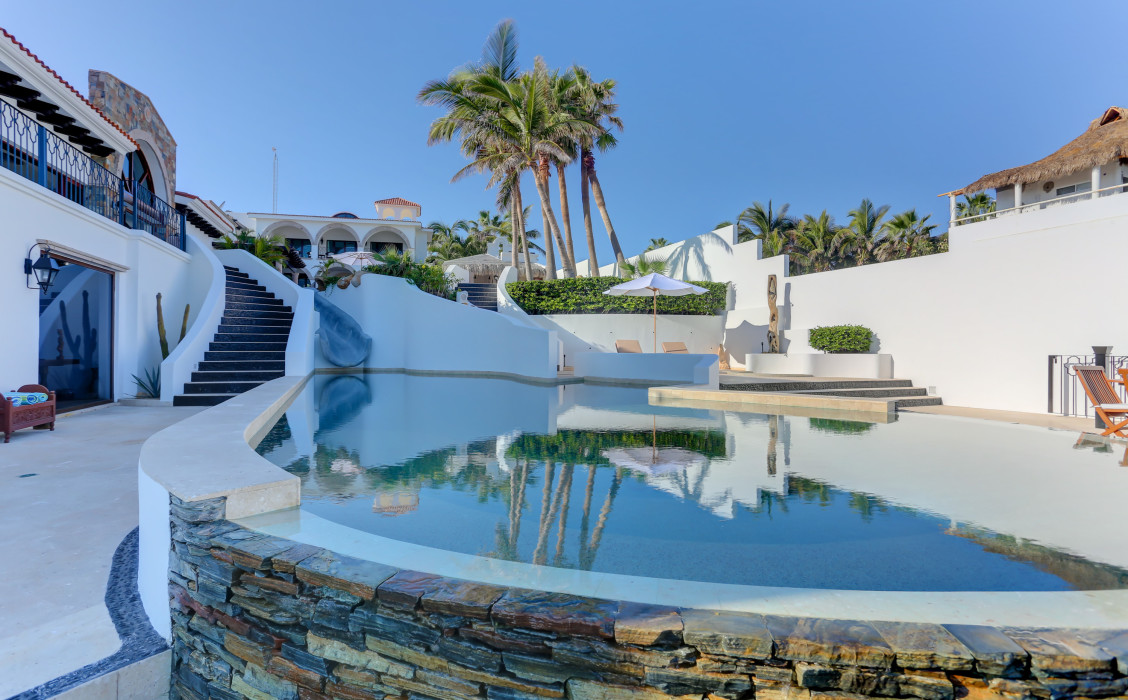 Casa La Laguna - Los Cabos Luxury Beachfront Villa